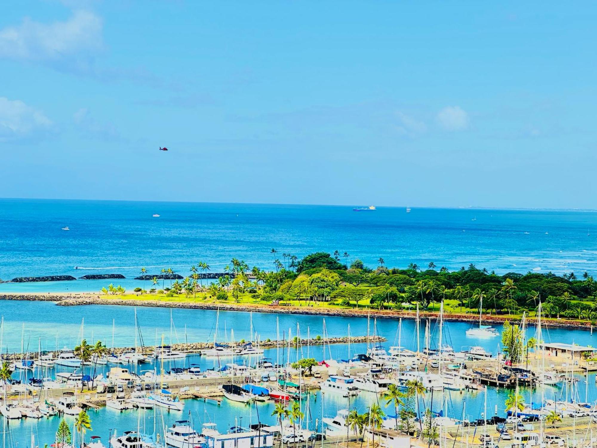 Waikiki Beach Experience! Luxury Oceanview Suite! Гонолулу Экстерьер фото