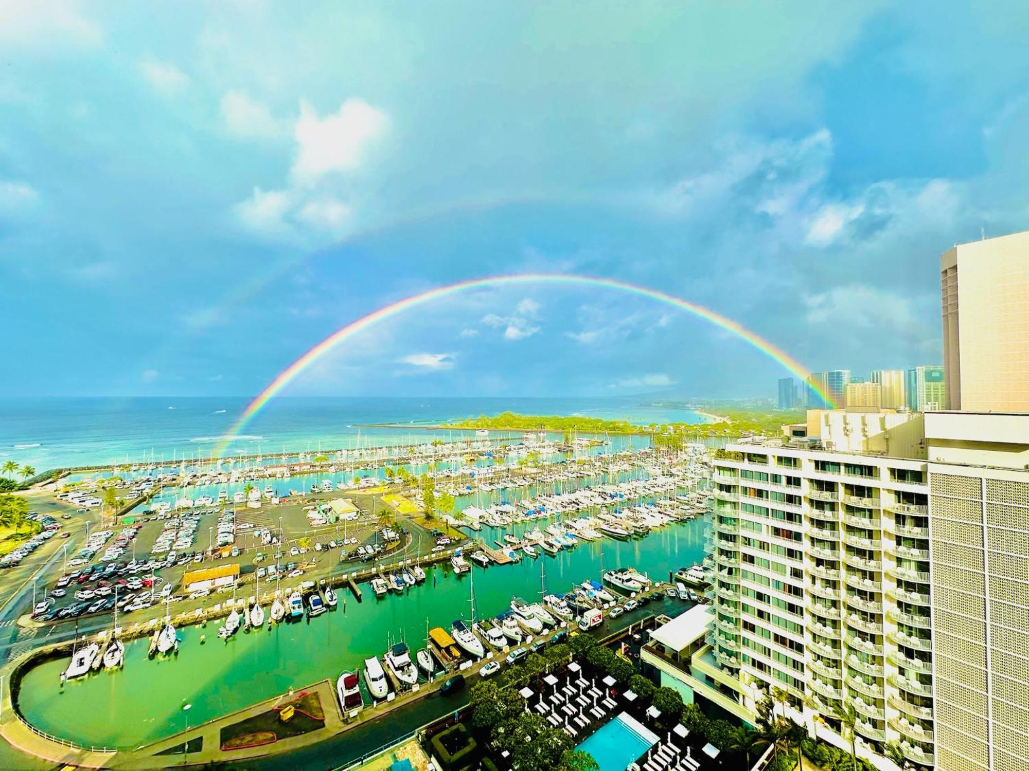 Waikiki Beach Experience! Luxury Oceanview Suite! Гонолулу Экстерьер фото