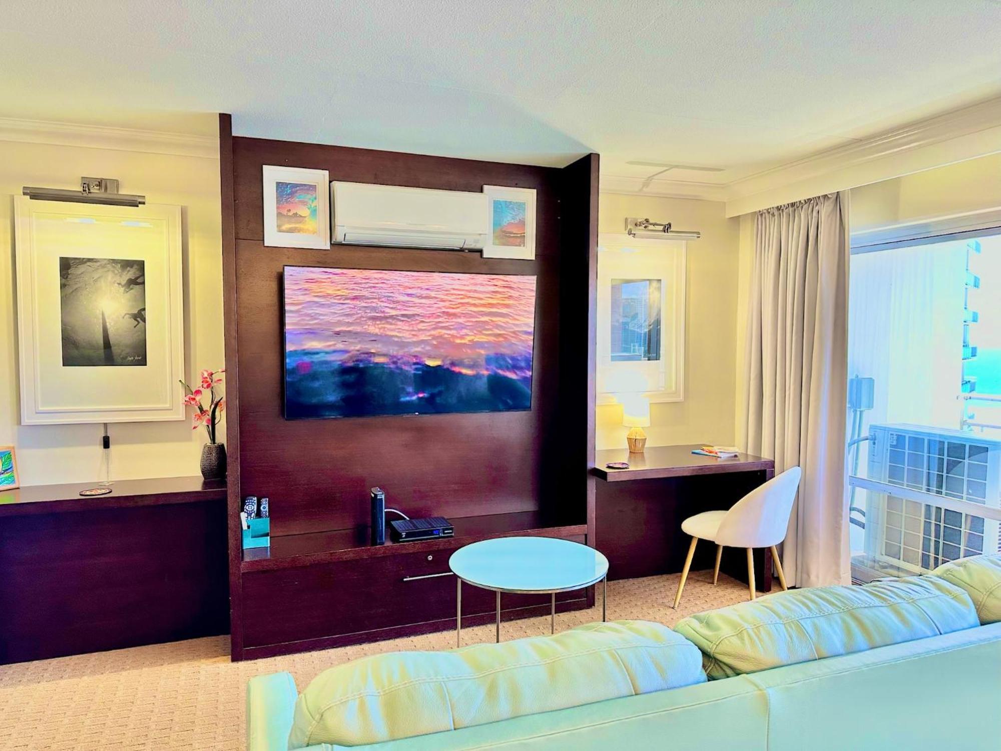 Waikiki Beach Experience! Luxury Oceanview Suite! Гонолулу Экстерьер фото
