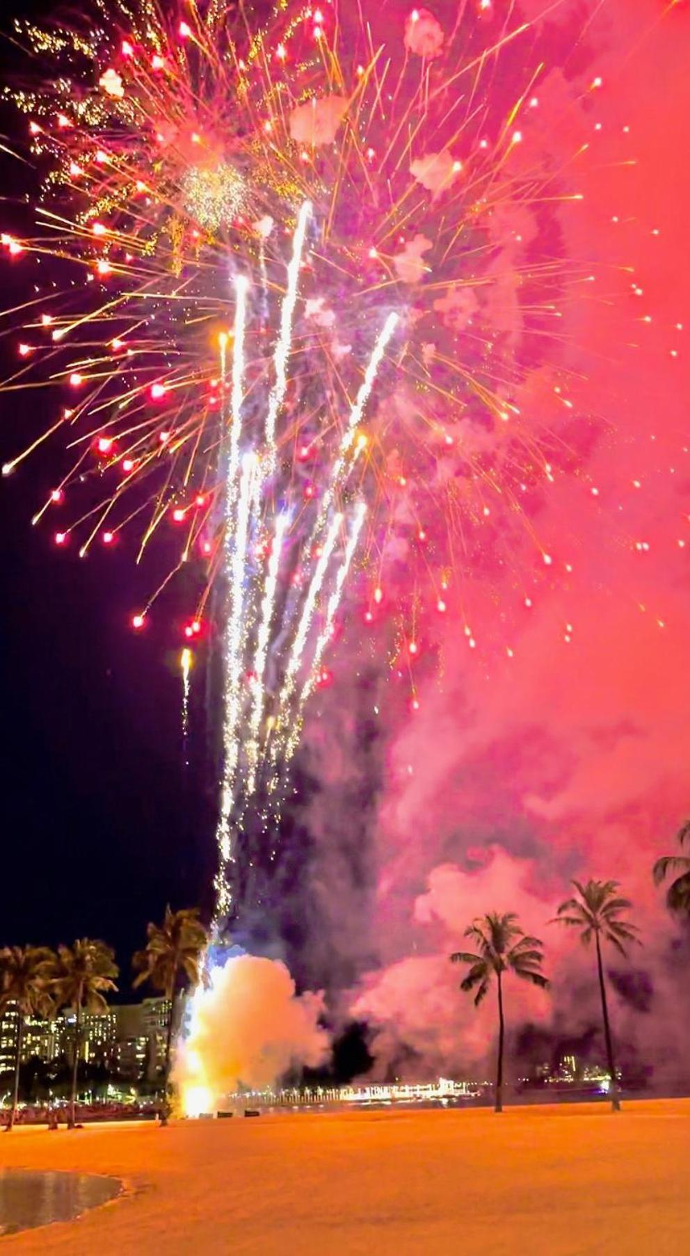 Waikiki Beach Experience! Luxury Oceanview Suite! Гонолулу Экстерьер фото