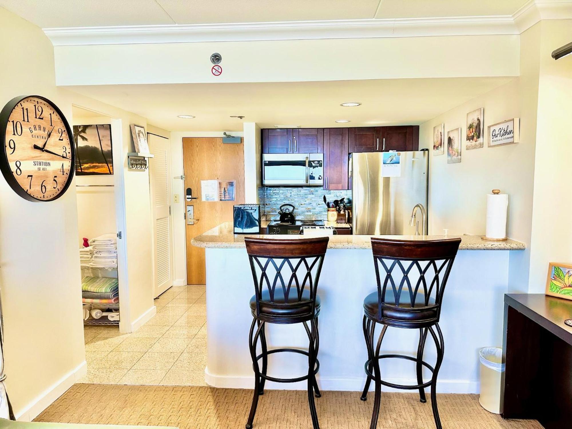 Waikiki Beach Experience! Luxury Oceanview Suite! Гонолулу Экстерьер фото