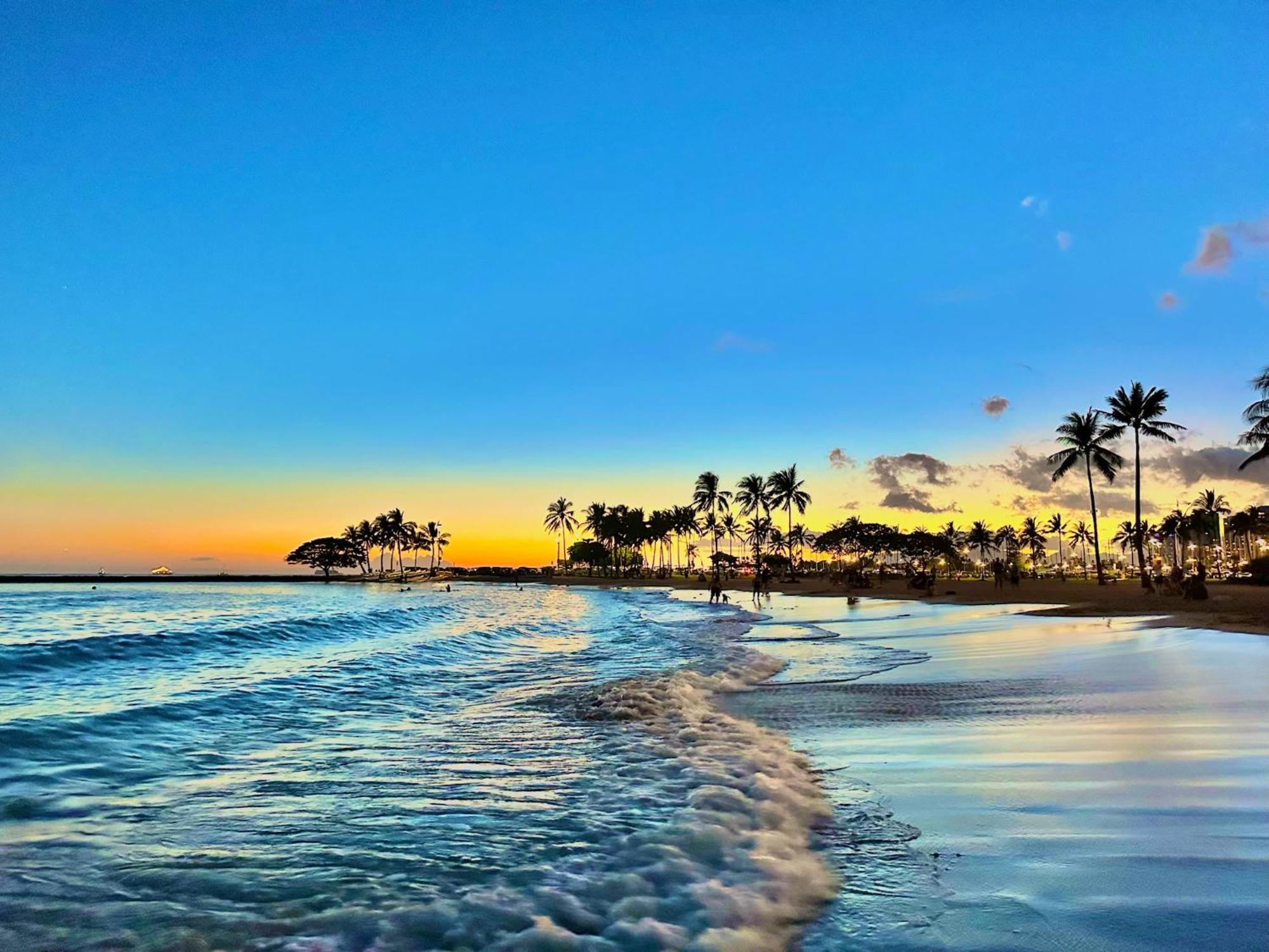 Waikiki Beach Experience! Luxury Oceanview Suite! Гонолулу Экстерьер фото